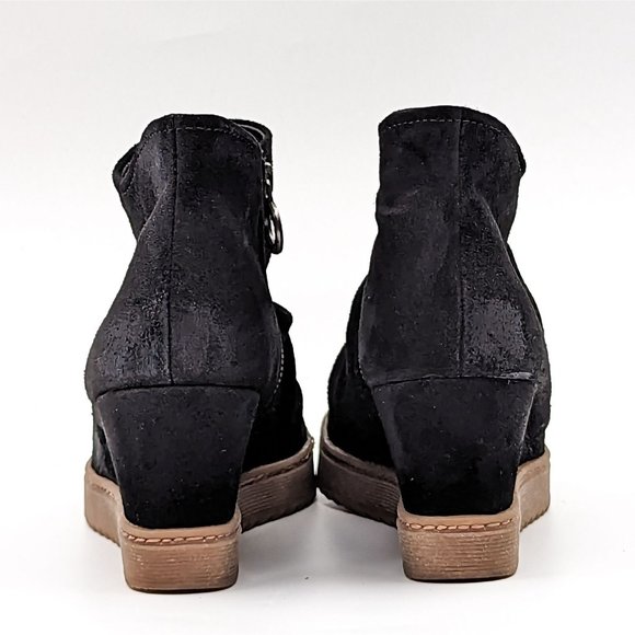 Sofft Women Siri Side Zip Distressed Black Suede Wedge Boots Size 10 - Picture 11 of 11